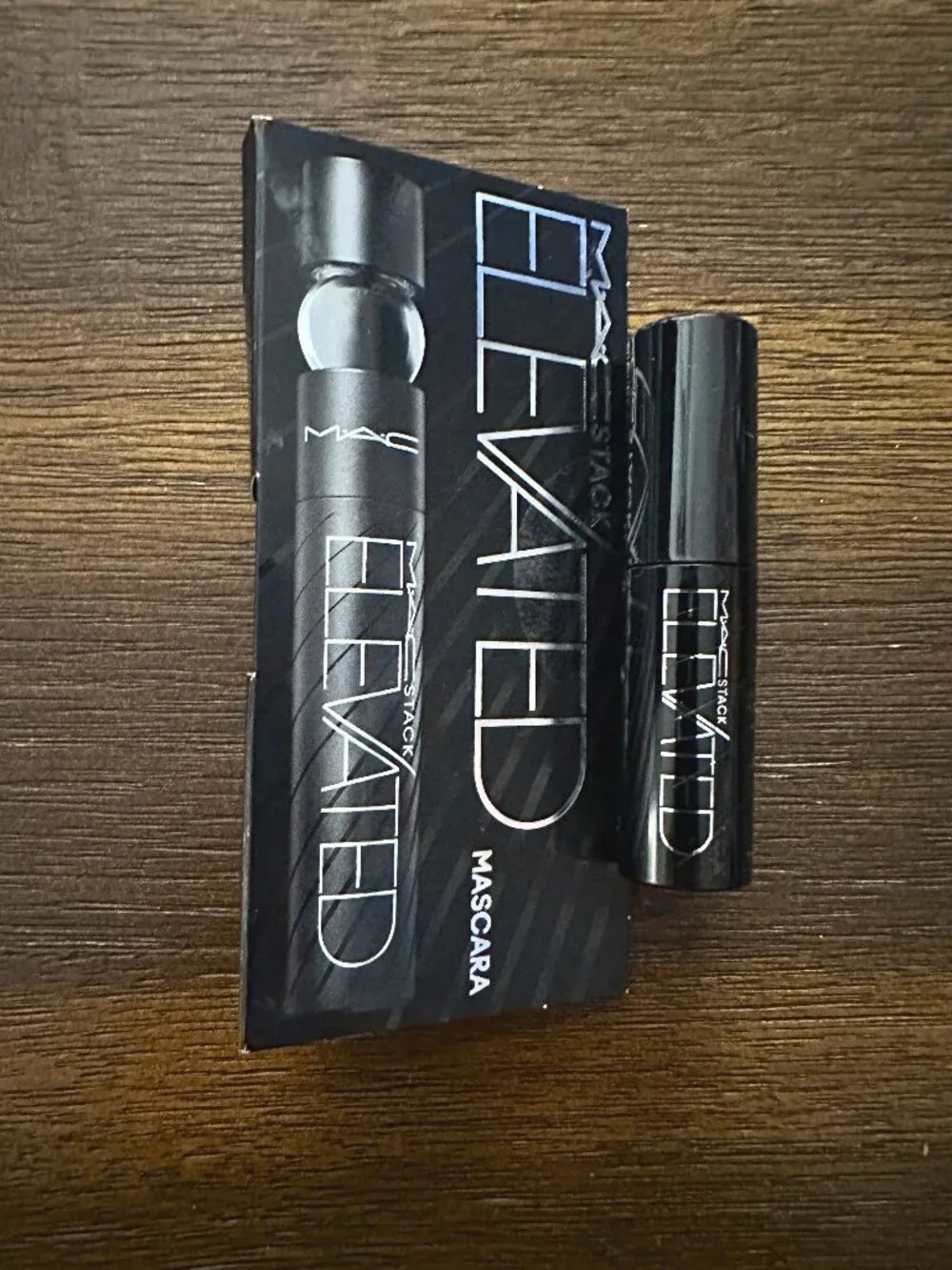 MAC Macstack Elevated Mascara Stack Black Mini Travel 3ml 0.1 oz Argan Oil